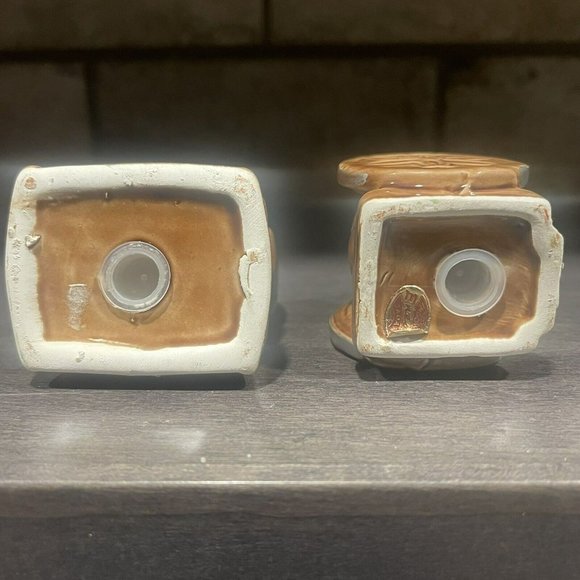 Vintage Spinning Wheel and Coffee Grinder Salt and Pepper Shakers - Enesco Japan - Picture 7 of 9